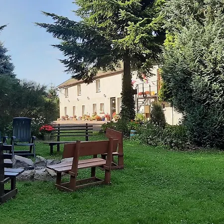 U Przewodnikow - Zwiedzaczek Çiftlik konaklama