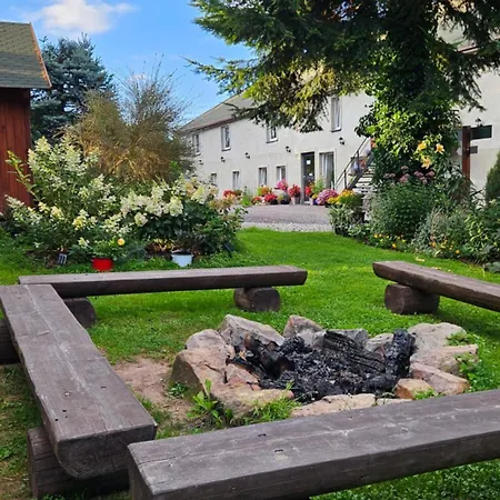 Çiftlik konaklama U Przewodnikow - Zwiedzaczek Lubawka